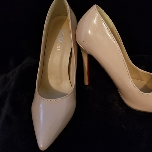 JOJO CAT SIZE 39 SHOES - Picture 1 of 8